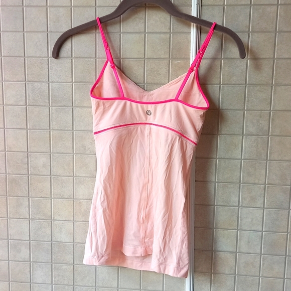 Lululemon light pink tanktop - Picture 2 of 9